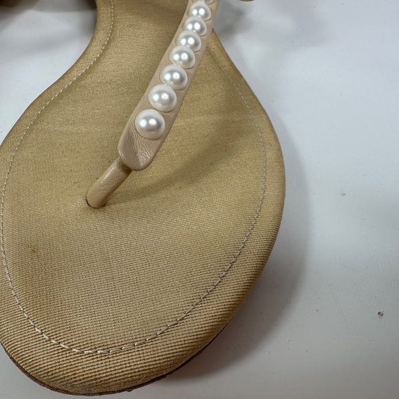 CHANEL Faux Pearl Thong Flat Beige Sandal Women's Size 39 1/2 With Box - Picture 10 of 16